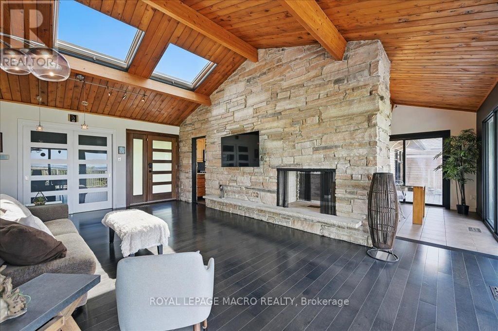 33 LESLIE DRIVE Image 4