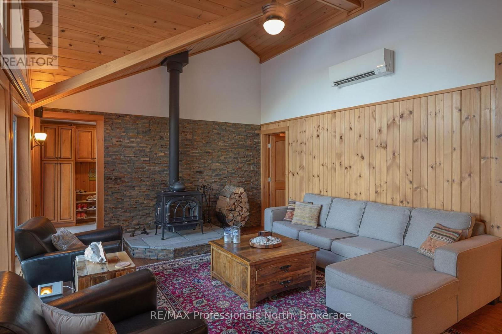 1484 BAT LAKE ROAD Image 12