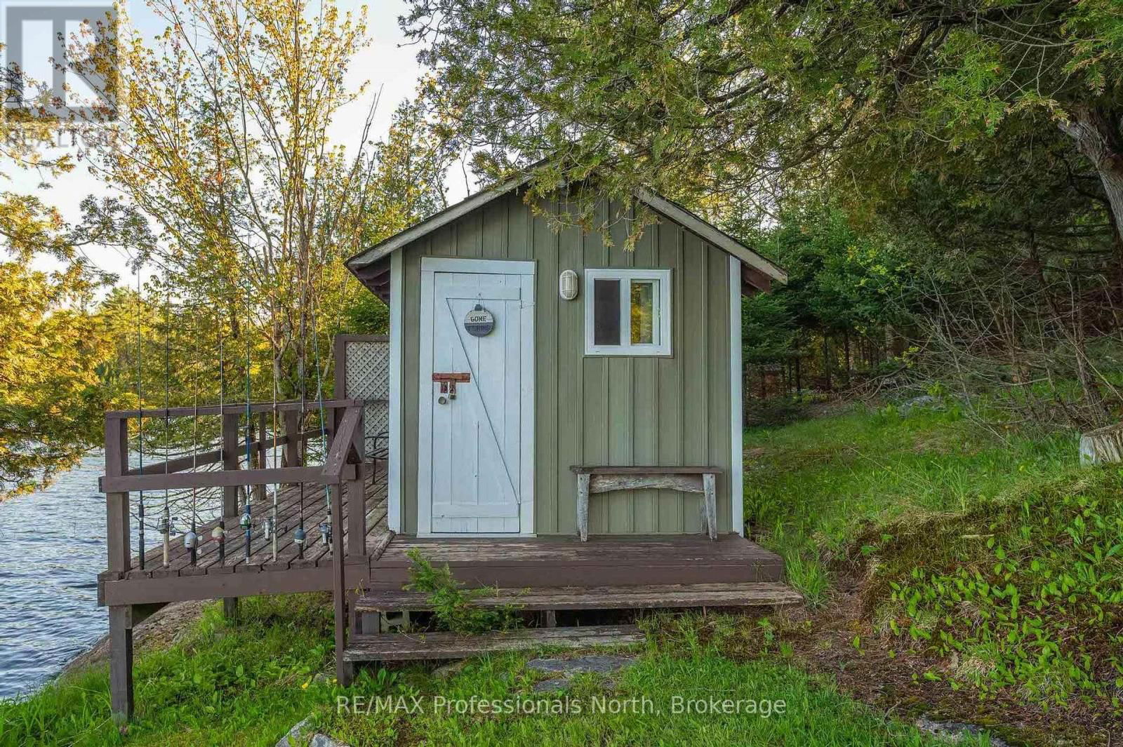 1484 BAT LAKE ROAD Image 21