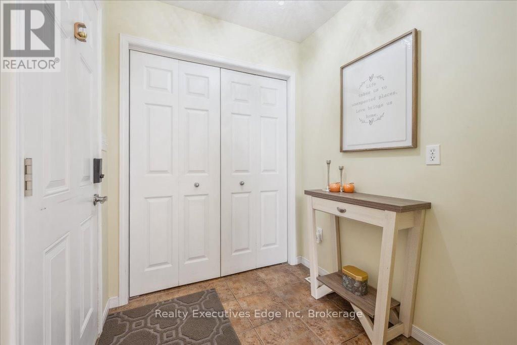 5 - 210 DAWN AVENUE Image 18