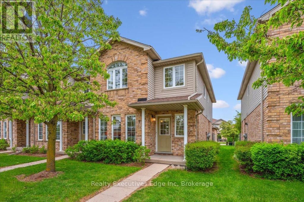 5 - 210 DAWN AVENUE Image 2