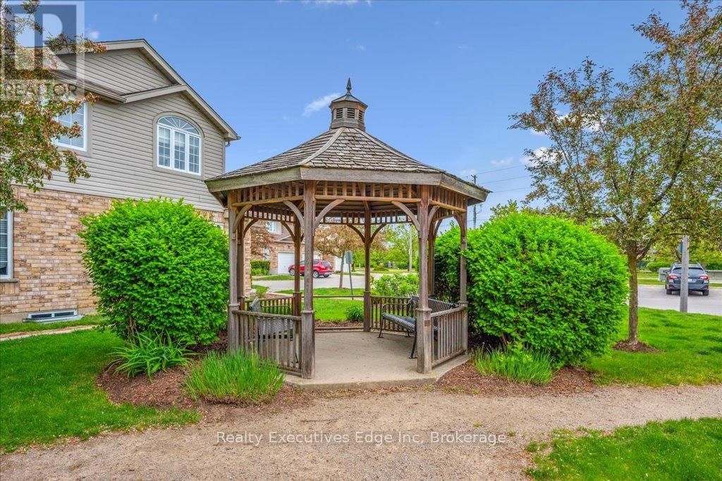 5 - 210 DAWN AVENUE Image 39