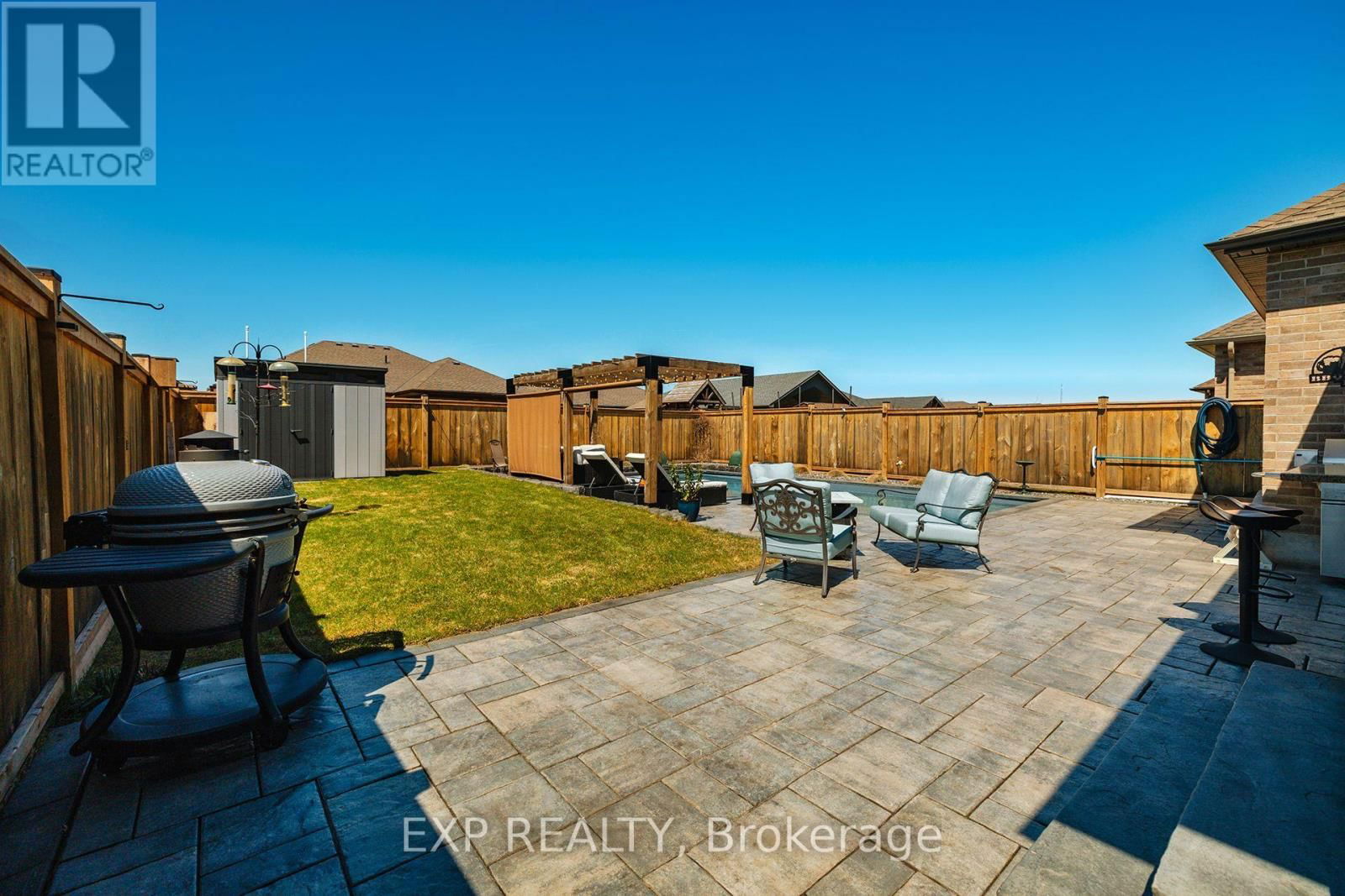 86 FORBES CRESCENT Image 38