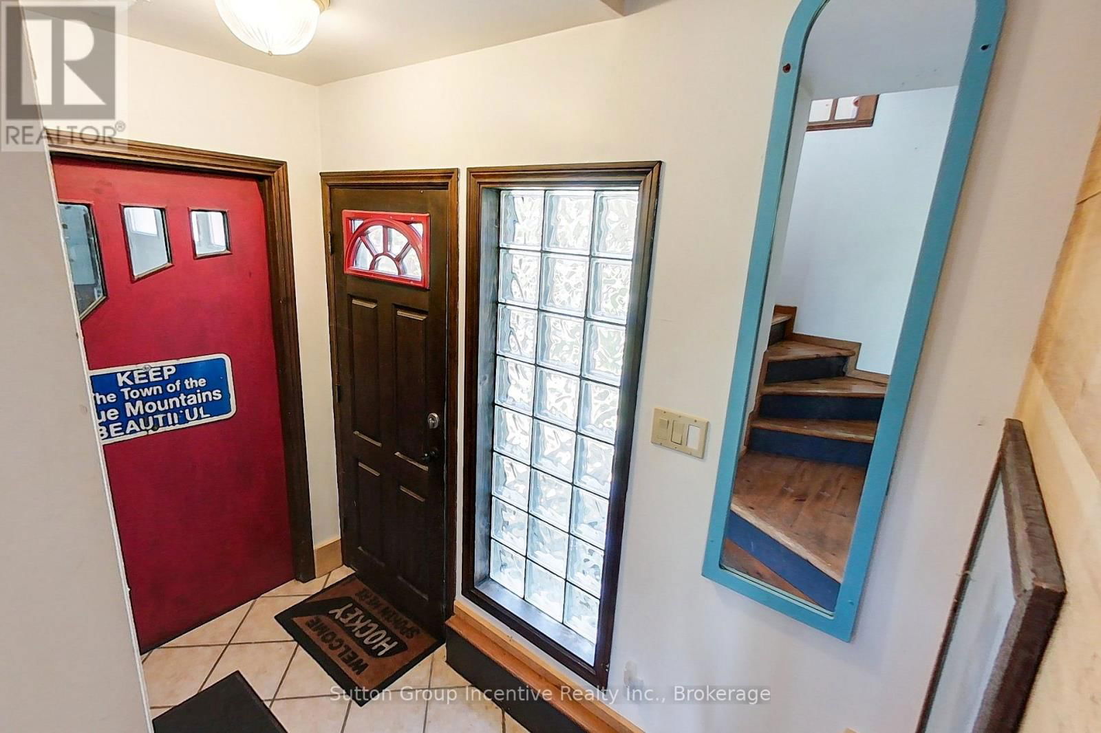114 TYROL AVENUE Image 15