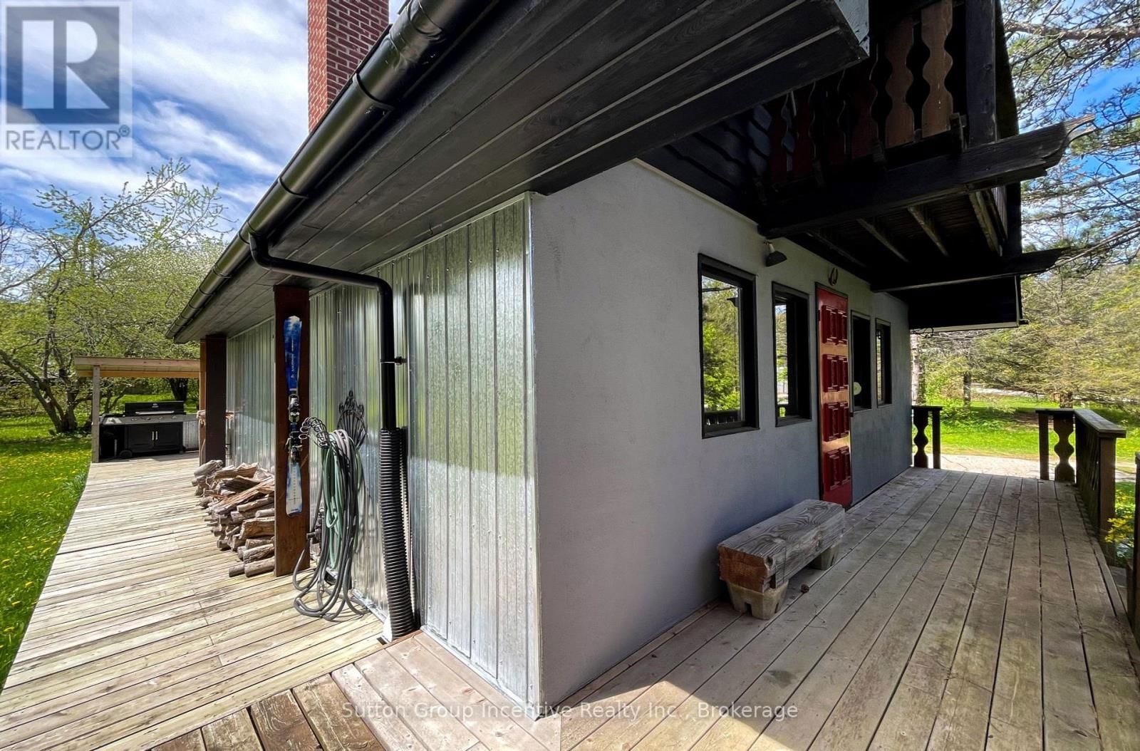 114 TYROL AVENUE Image 6