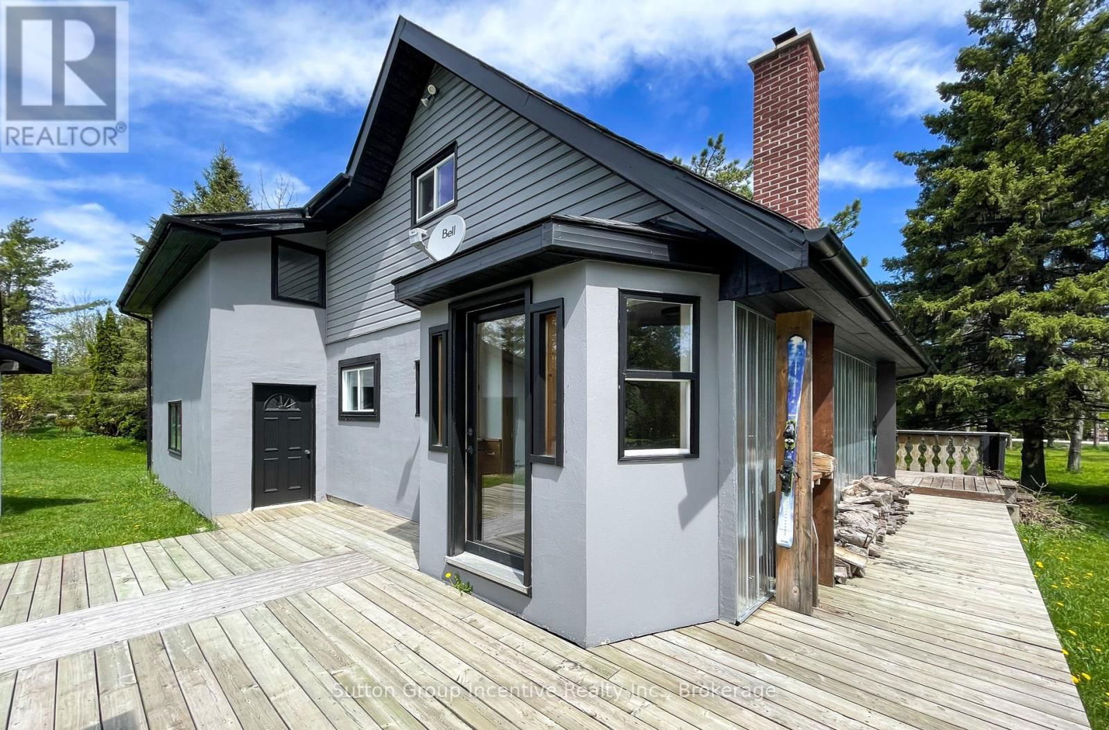 114 TYROL AVENUE Image 7