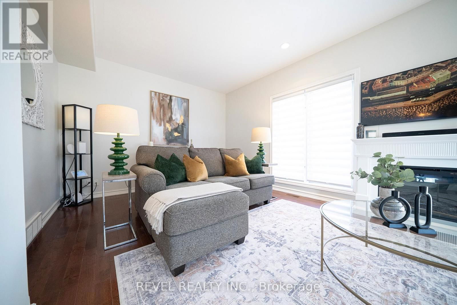 38 DAVIS STREET Image 13