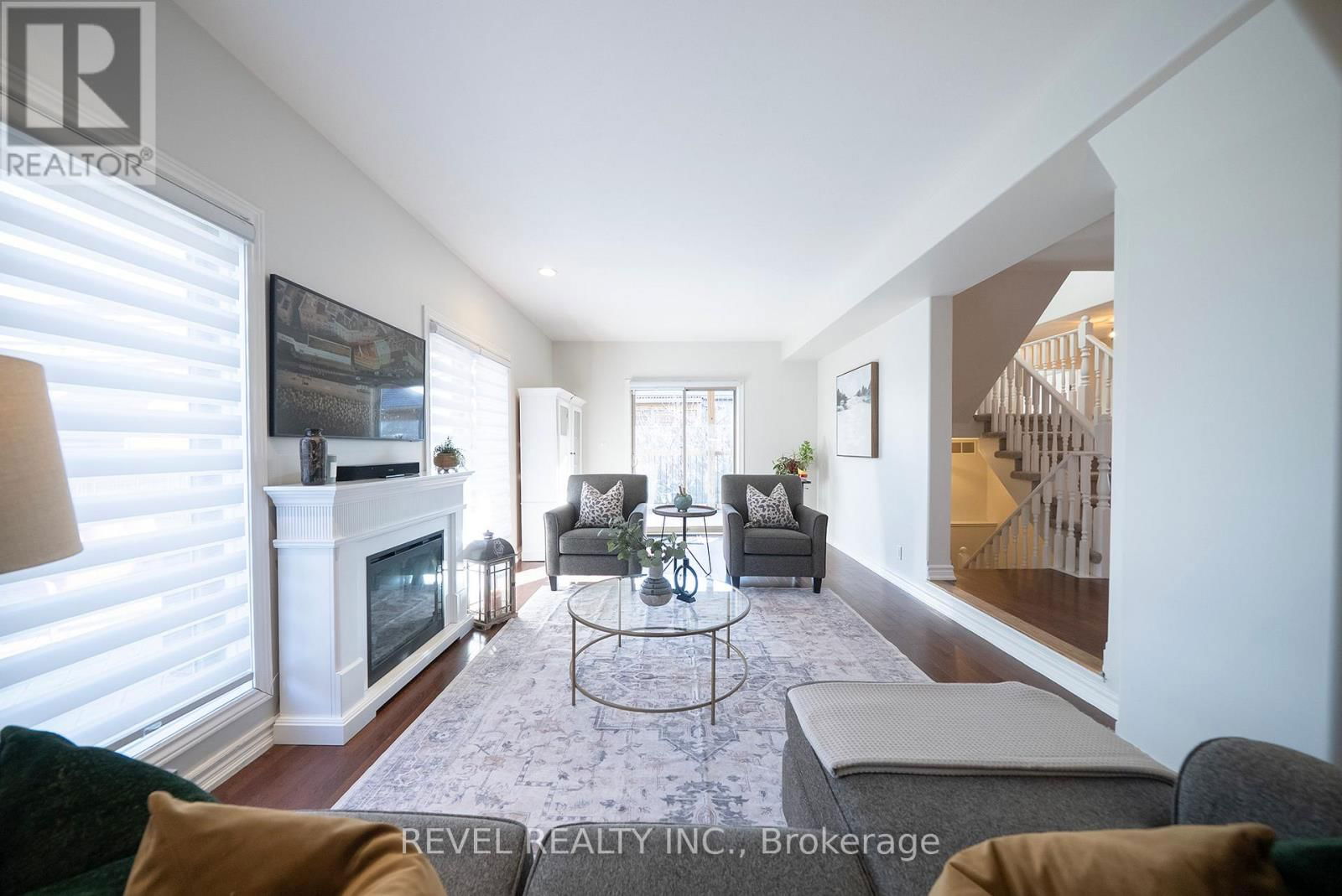 38 DAVIS STREET Image 14