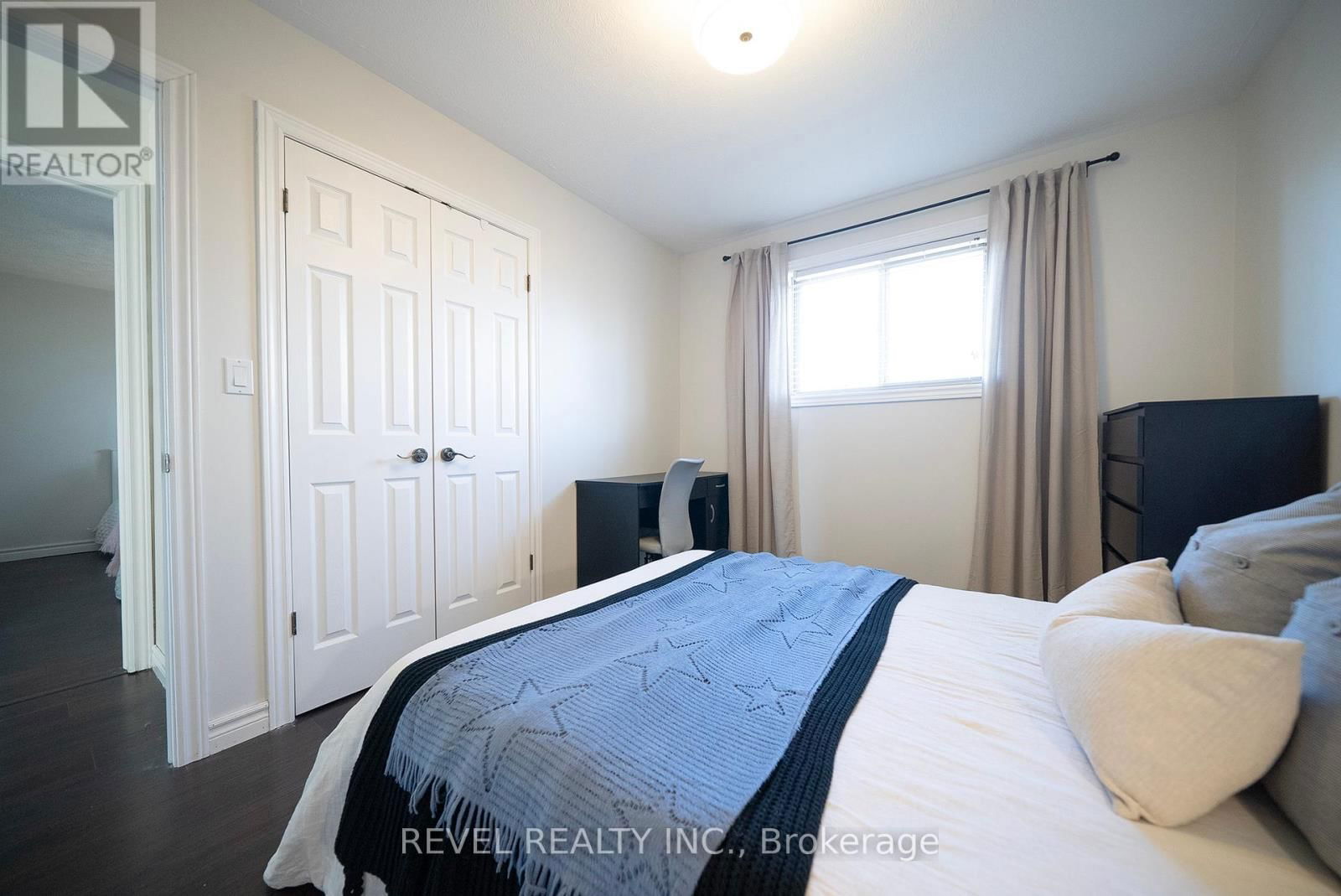 38 DAVIS STREET Image 26
