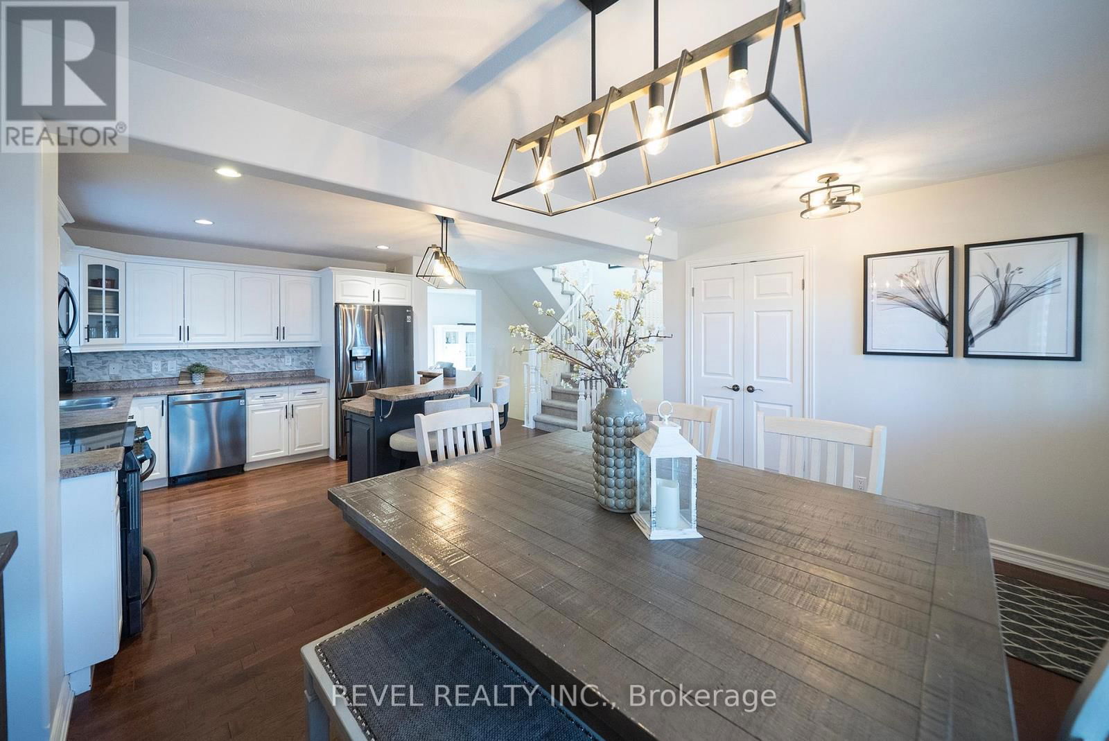 38 DAVIS STREET Image 6