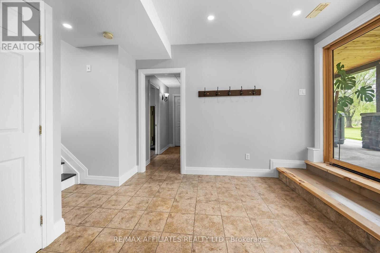 1478 DRUMMOND 6B CORNERS Image 22