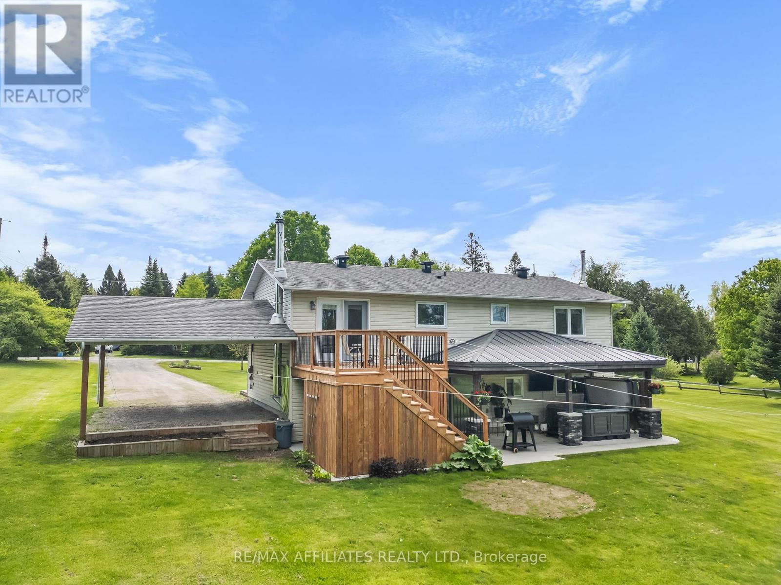 1478 DRUMMOND 6B CORNERS Image 29