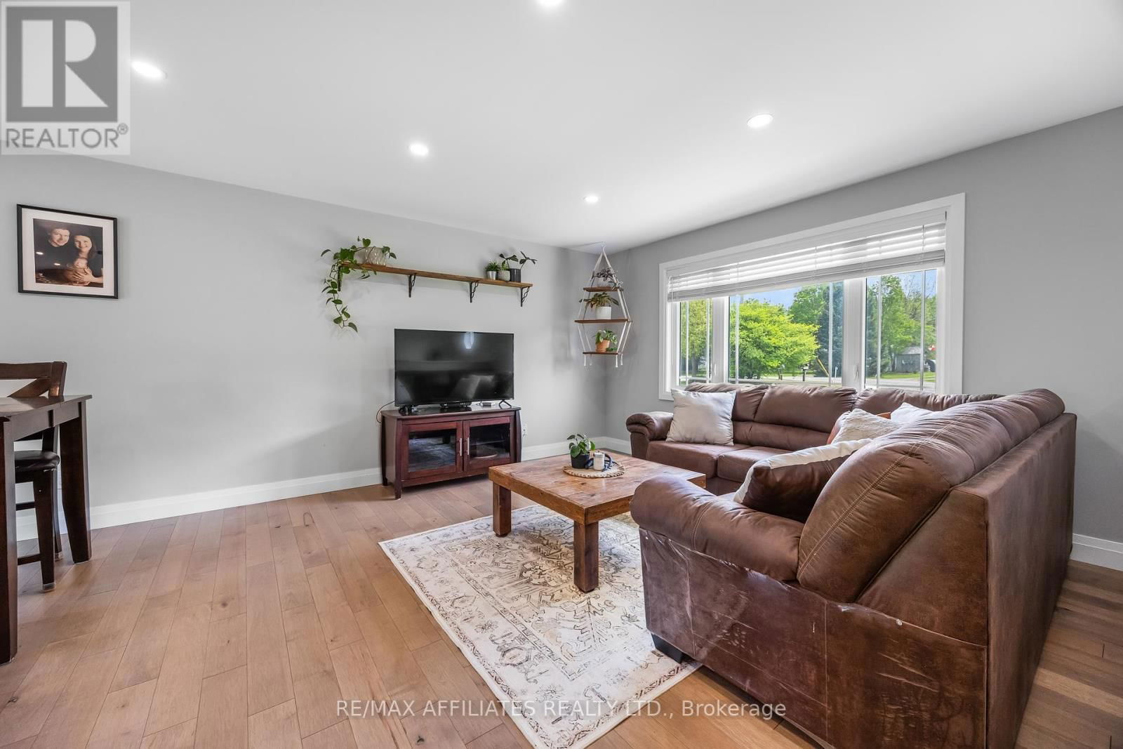 1478 DRUMMOND 6B CORNERS Image 7