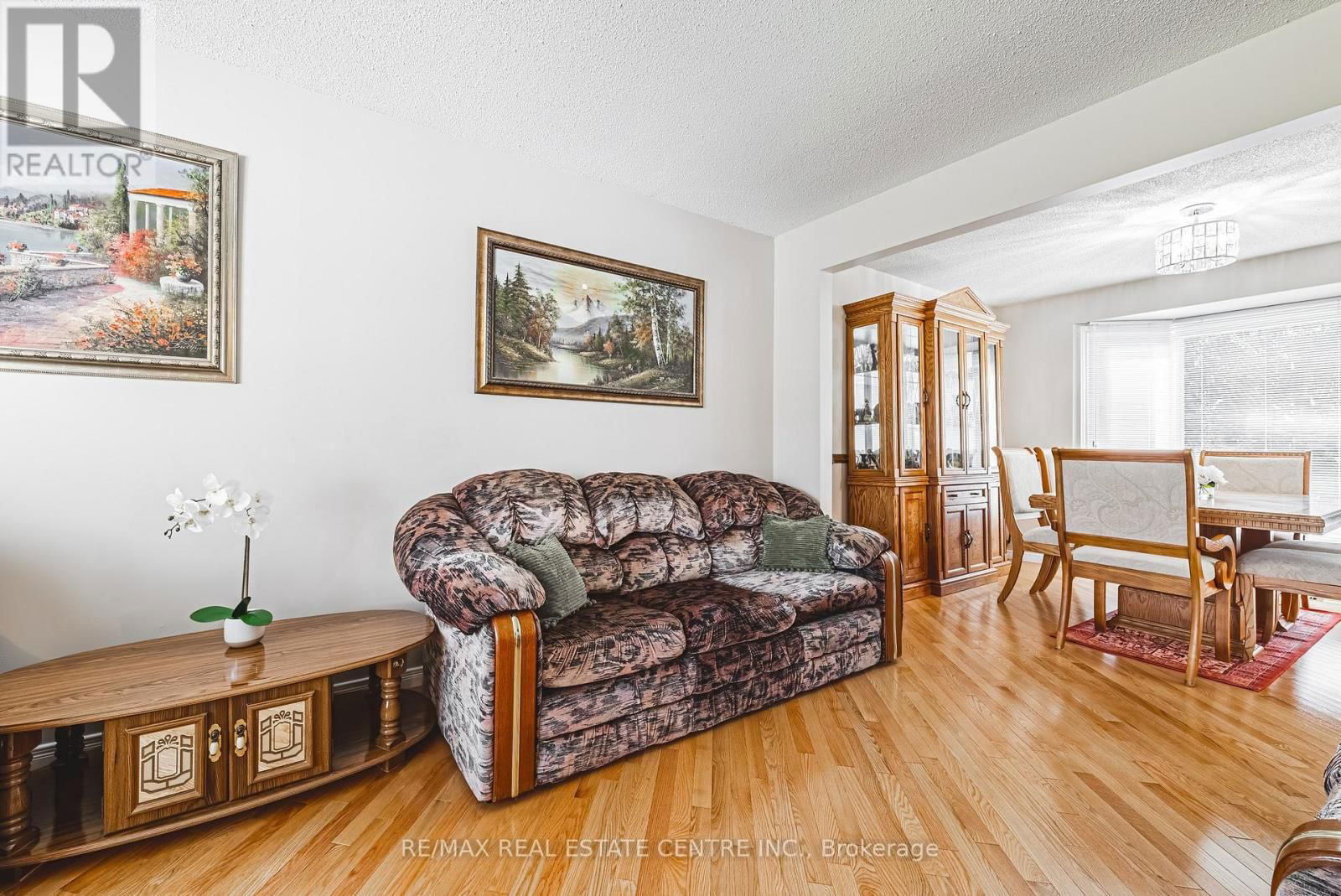 27 WESTCHESTER DRIVE Image 20