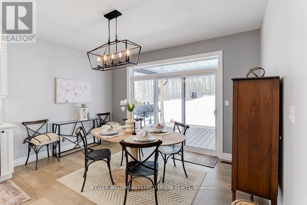 560 CLEARVIEW ROAD Image 13