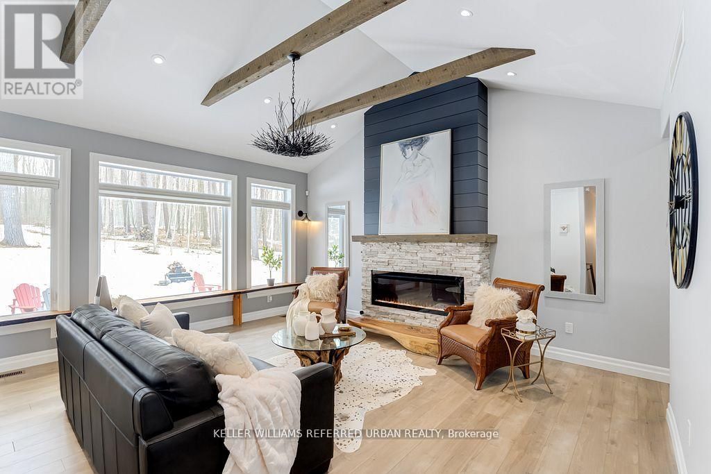 560 CLEARVIEW ROAD Image 2