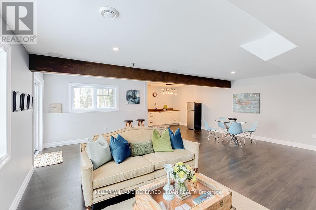 560 CLEARVIEW ROAD Image 35