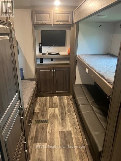 490 EMPIRE ROAD Image 20