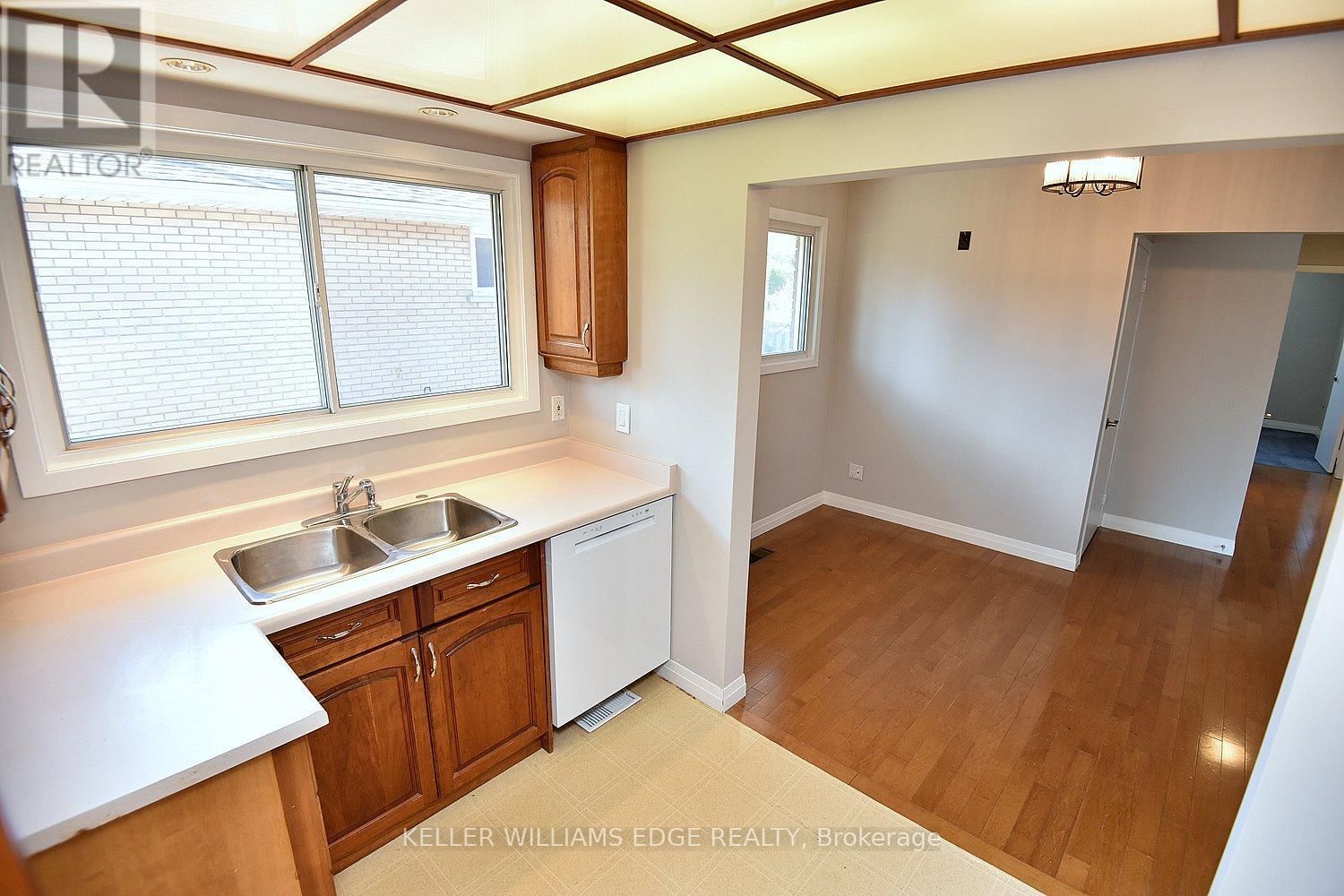 24 BURRWOOD DRIVE Image 17