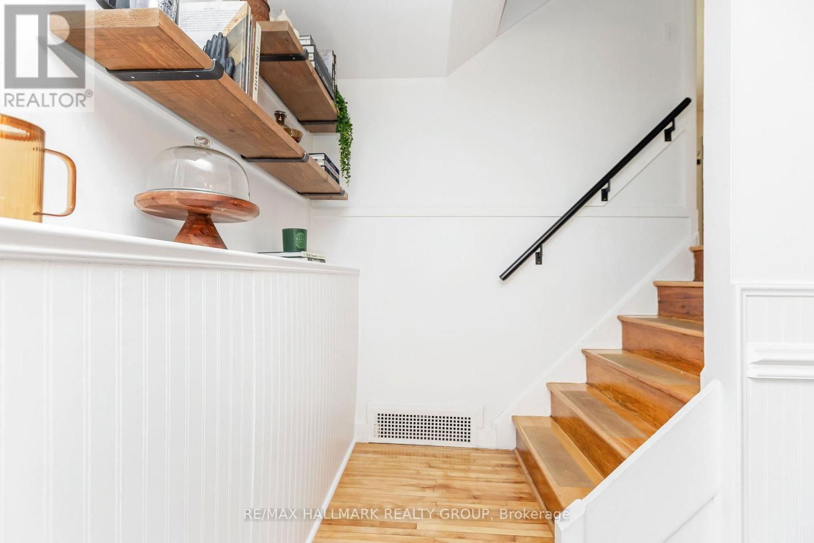 1225 FOXBAR AVENUE Image 11