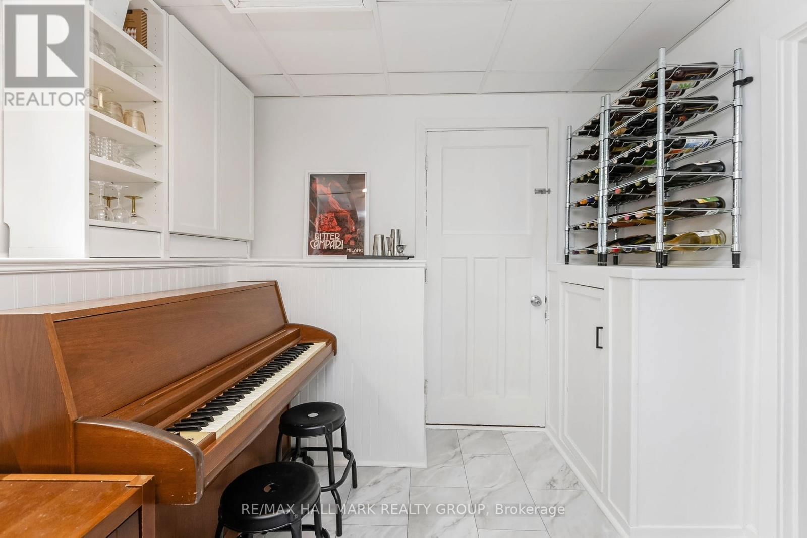 1225 FOXBAR AVENUE Image 19