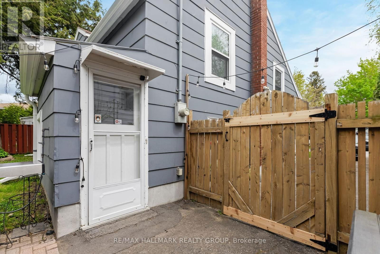 1225 FOXBAR AVENUE Image 31