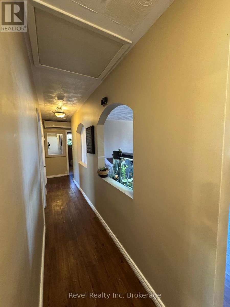 671 ANN STREET Image 38