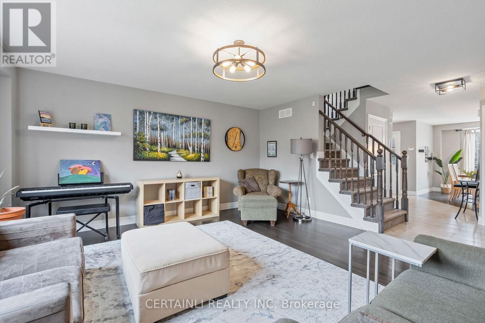 16 ANDERSON CRESCENT Image 10