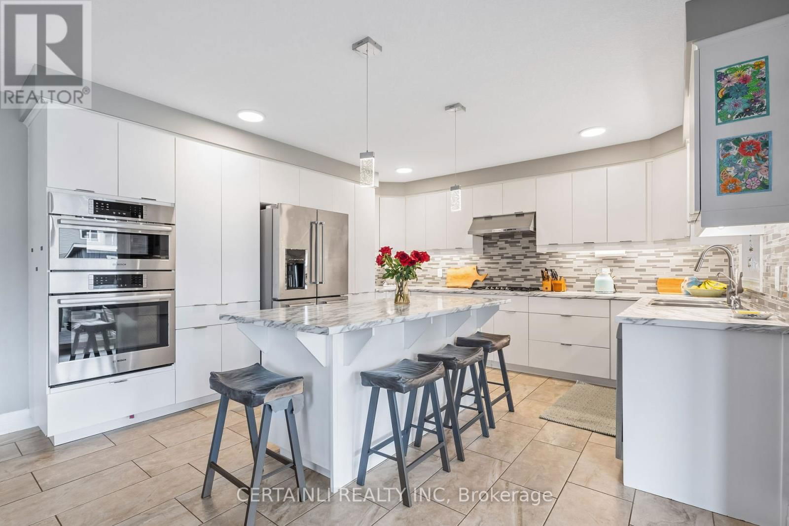 16 ANDERSON CRESCENT Image 15