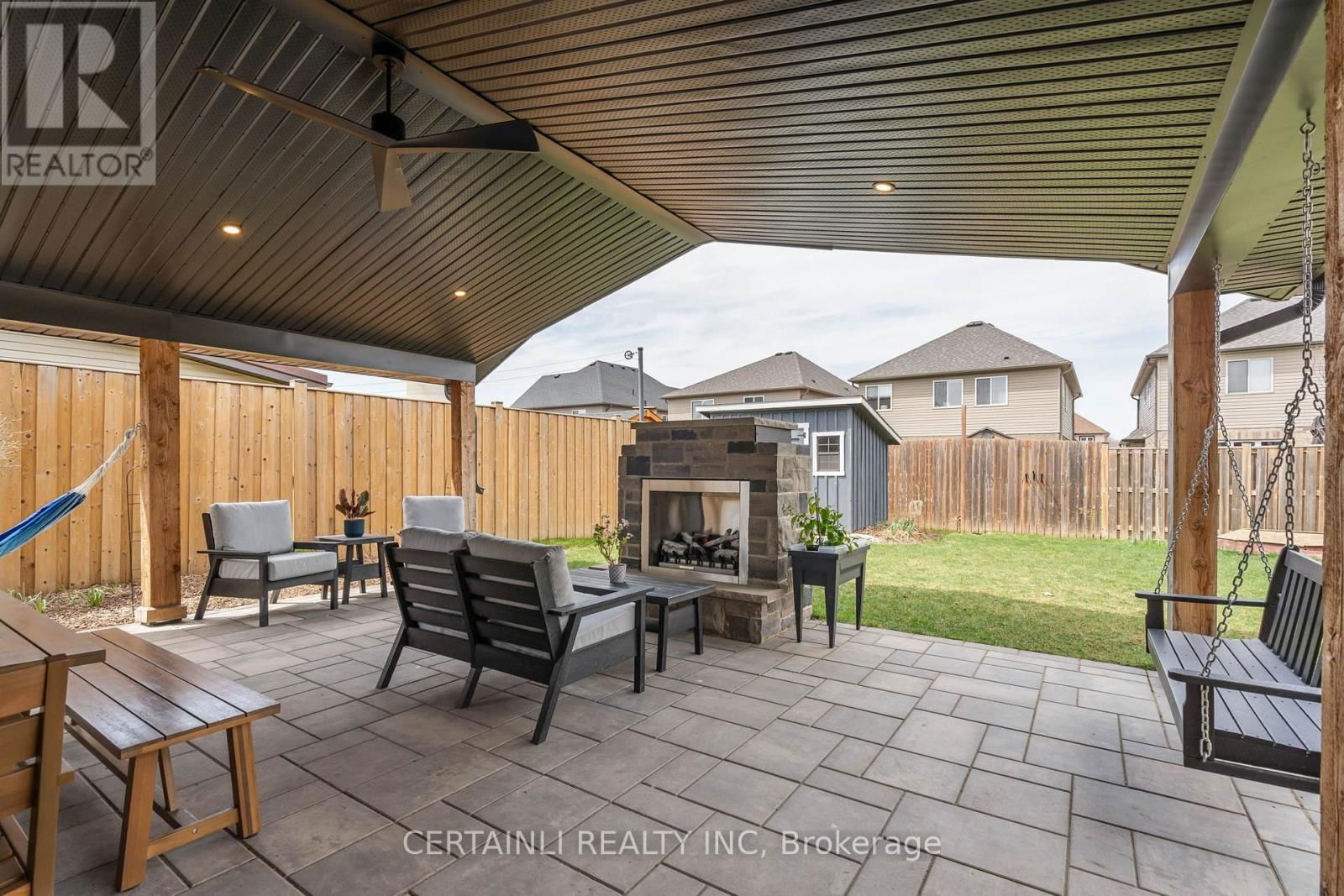 16 ANDERSON CRESCENT Image 37