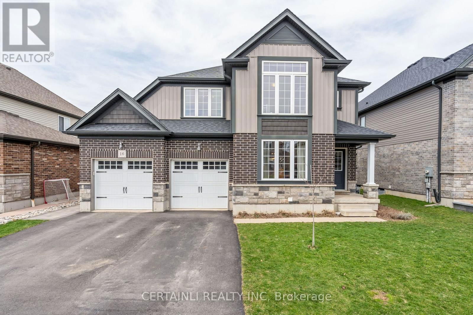 16 ANDERSON CRESCENT Image 6