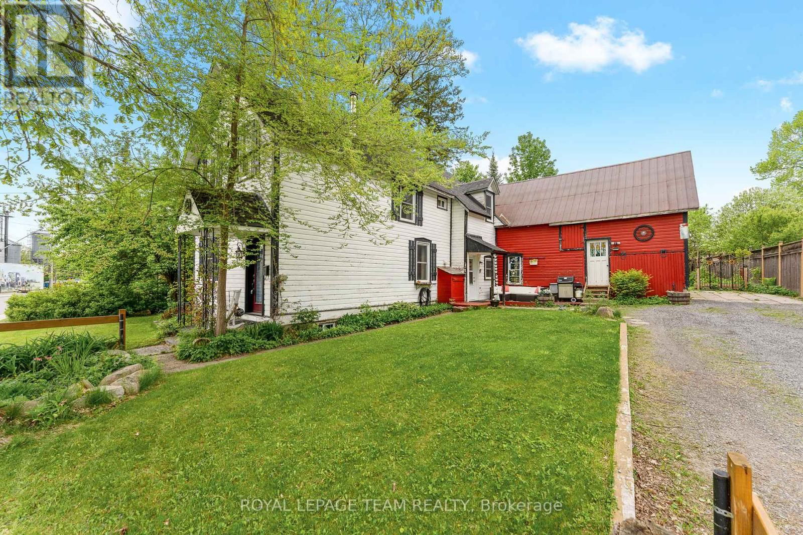 378 DONALD B MUNRO DRIVE Image 1