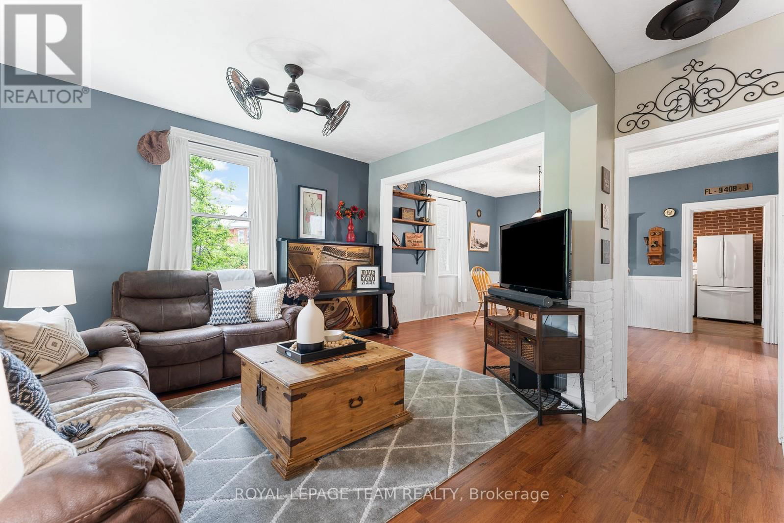 378 DONALD B MUNRO DRIVE Image 11