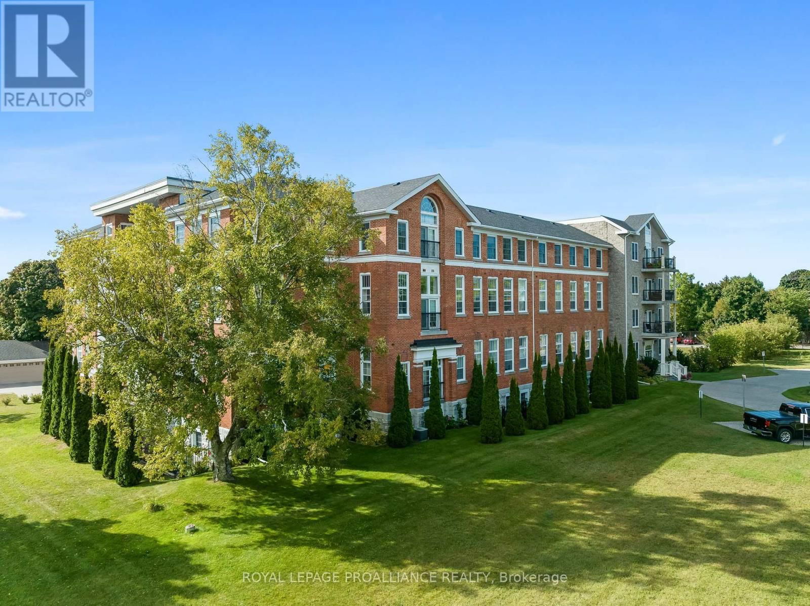 206 - 323 GEORGE STREET Image 1