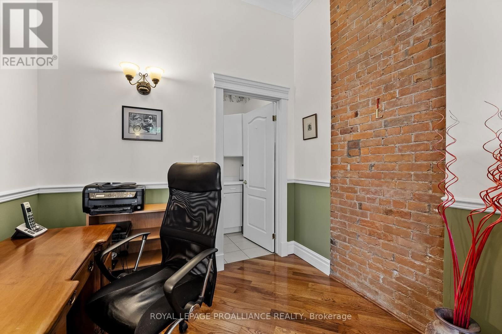 206 - 323 GEORGE STREET Image 32