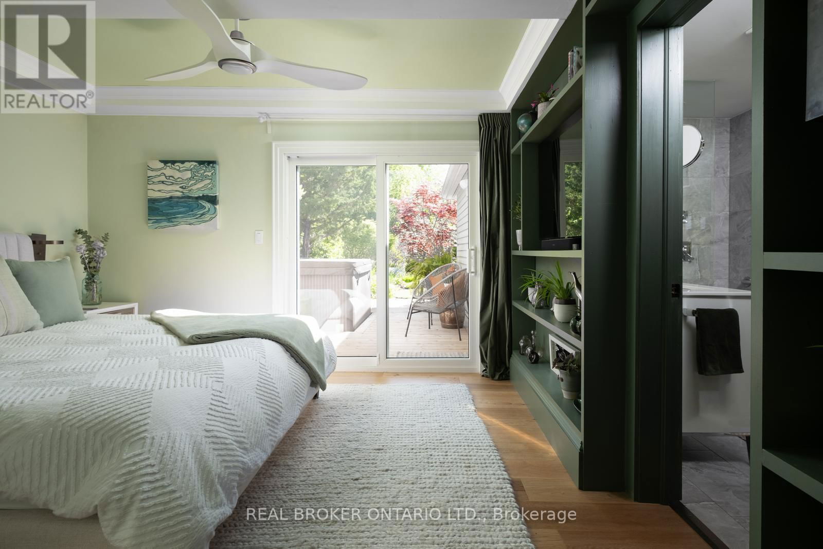 354 COLLEGE STREET Image 15