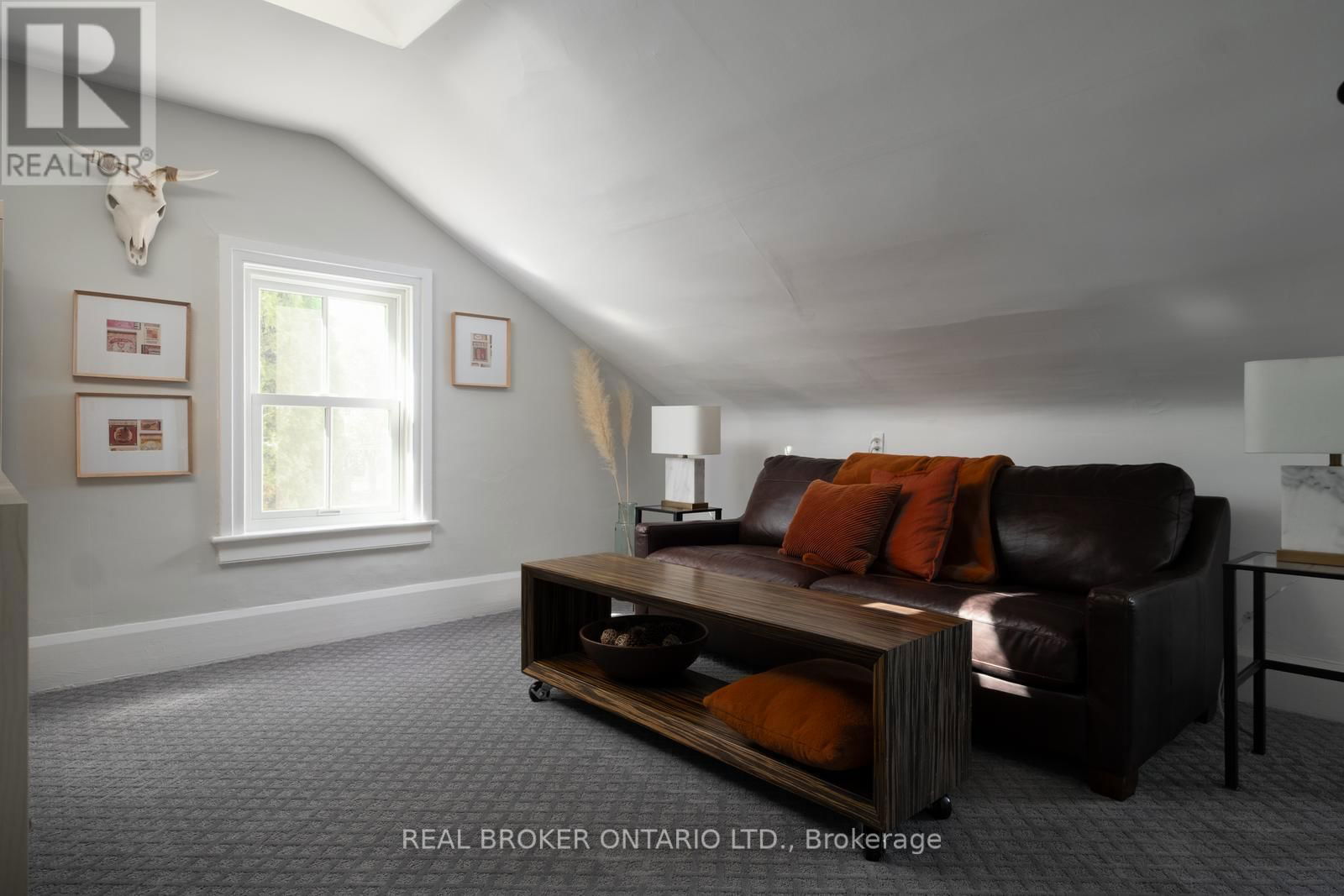 354 COLLEGE STREET Image 21