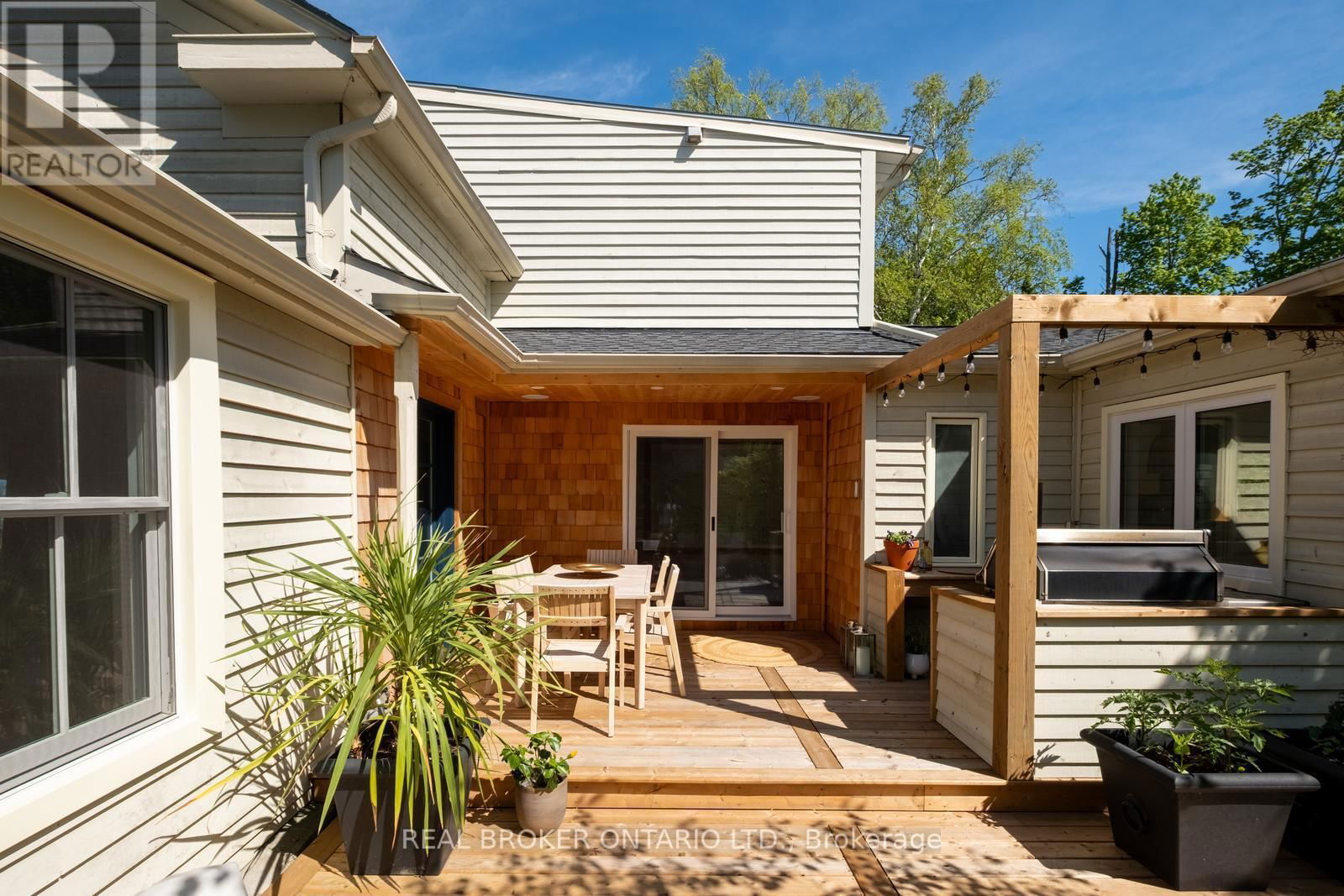 354 COLLEGE STREET Image 37