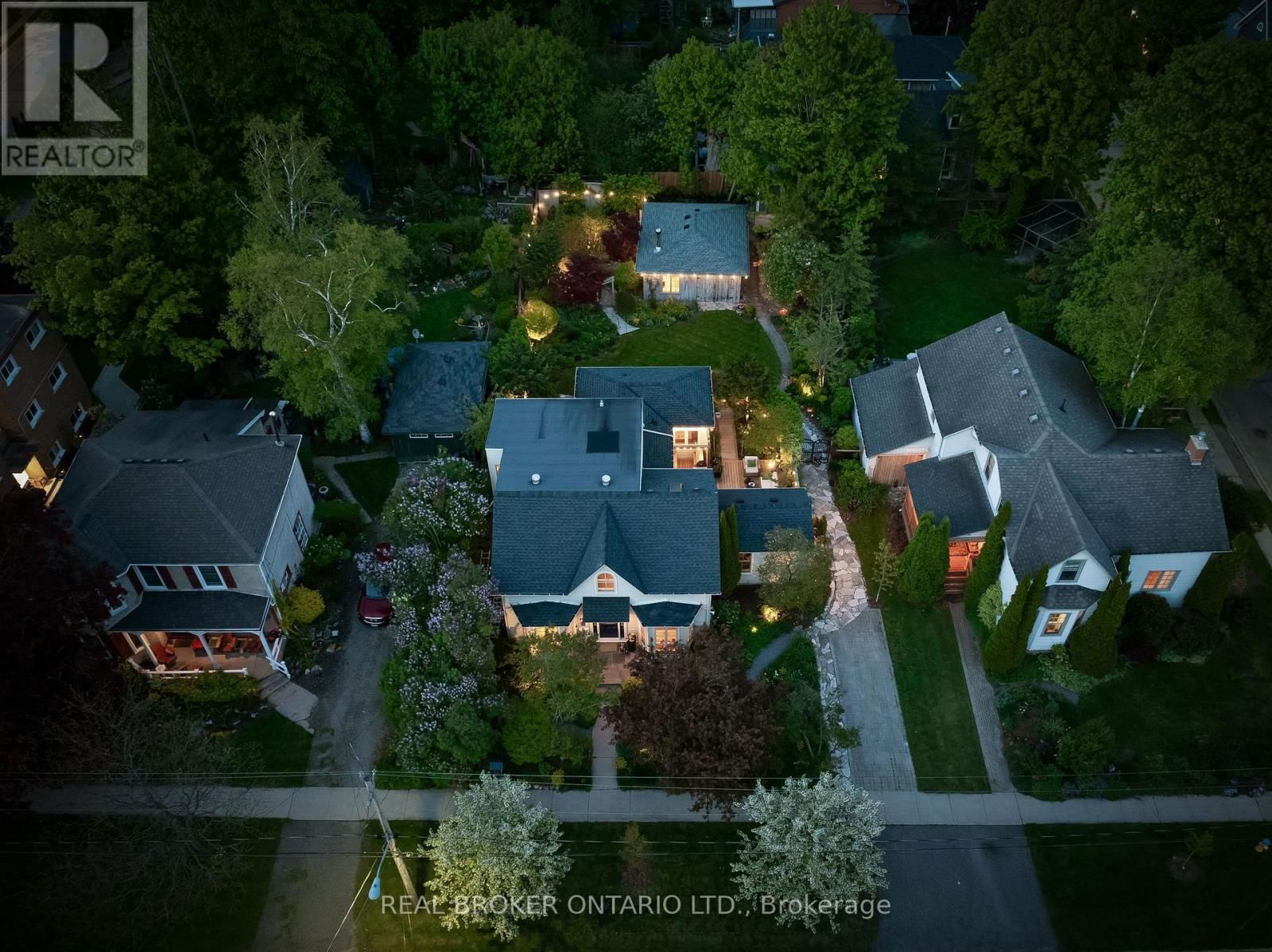 354 COLLEGE STREET Image 40