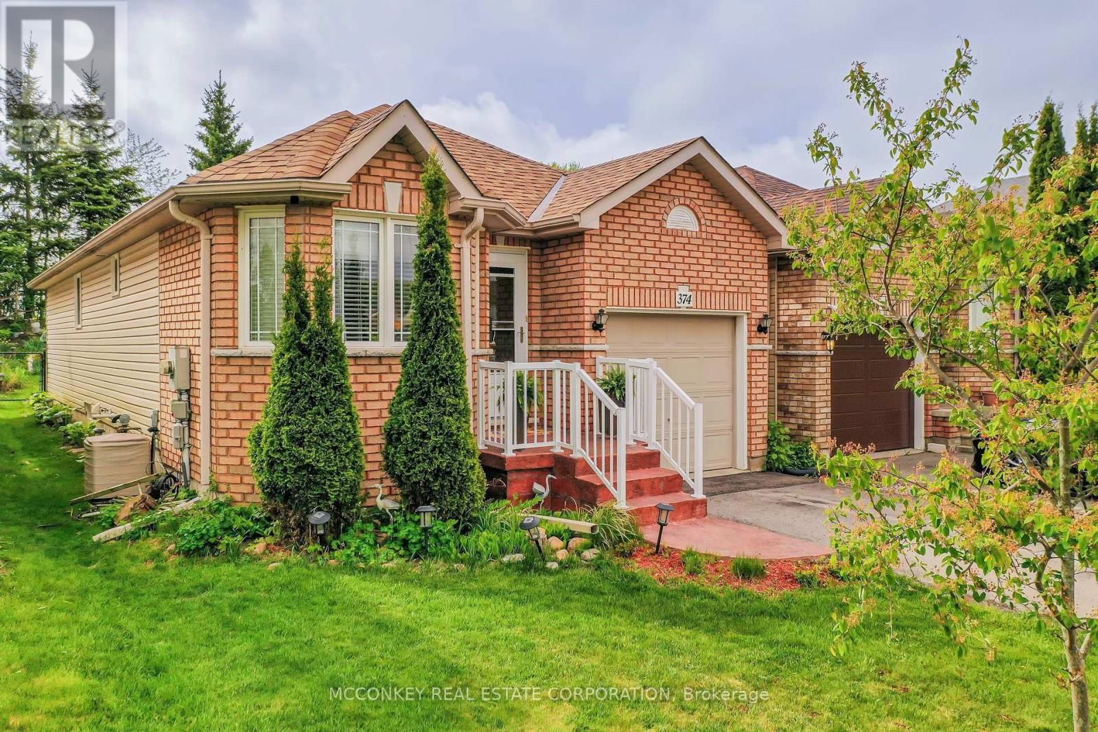 374 SPILLSBURY DRIVE Image 2