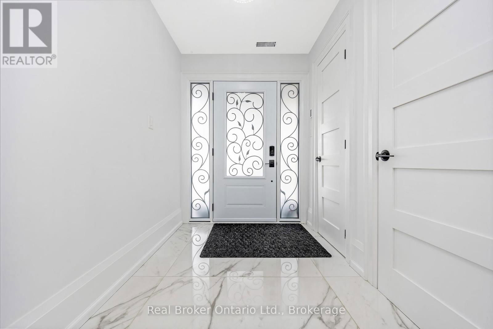 5938 TRAFALGAR ROAD Image 10