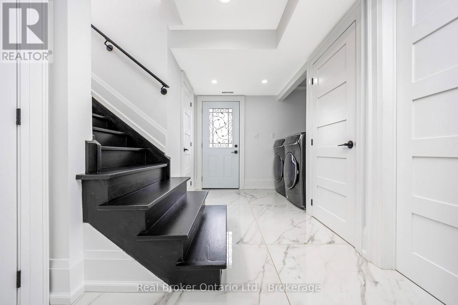 5938 TRAFALGAR ROAD Image 11