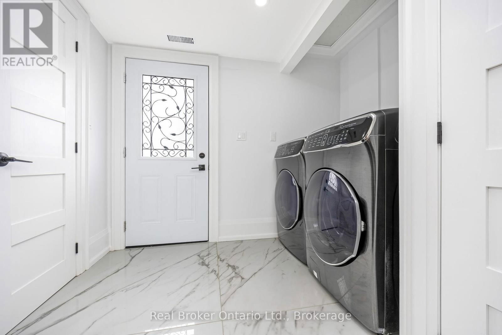 5938 TRAFALGAR ROAD Image 13