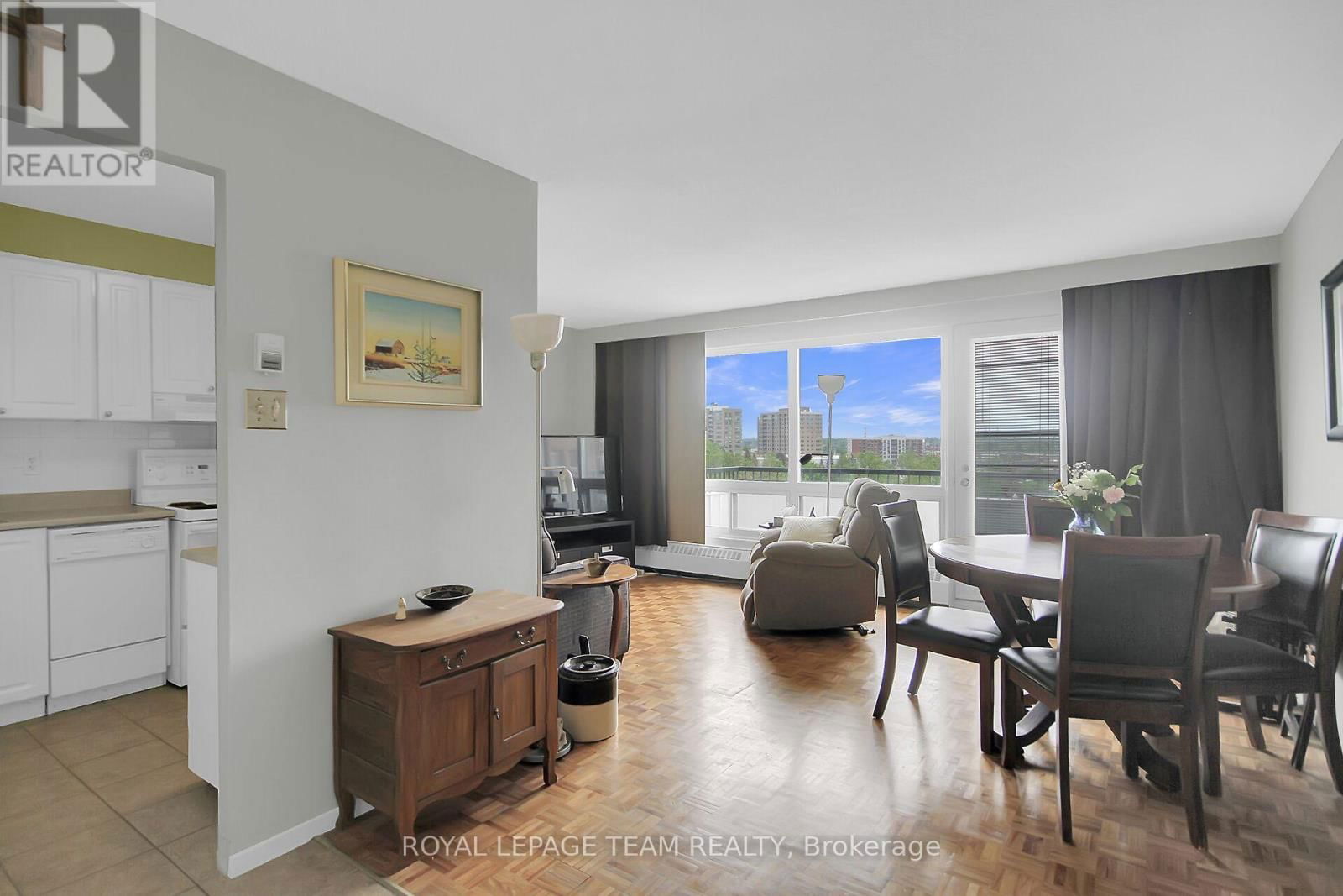 306 - 20 CHESTERTON DRIVE Image 14