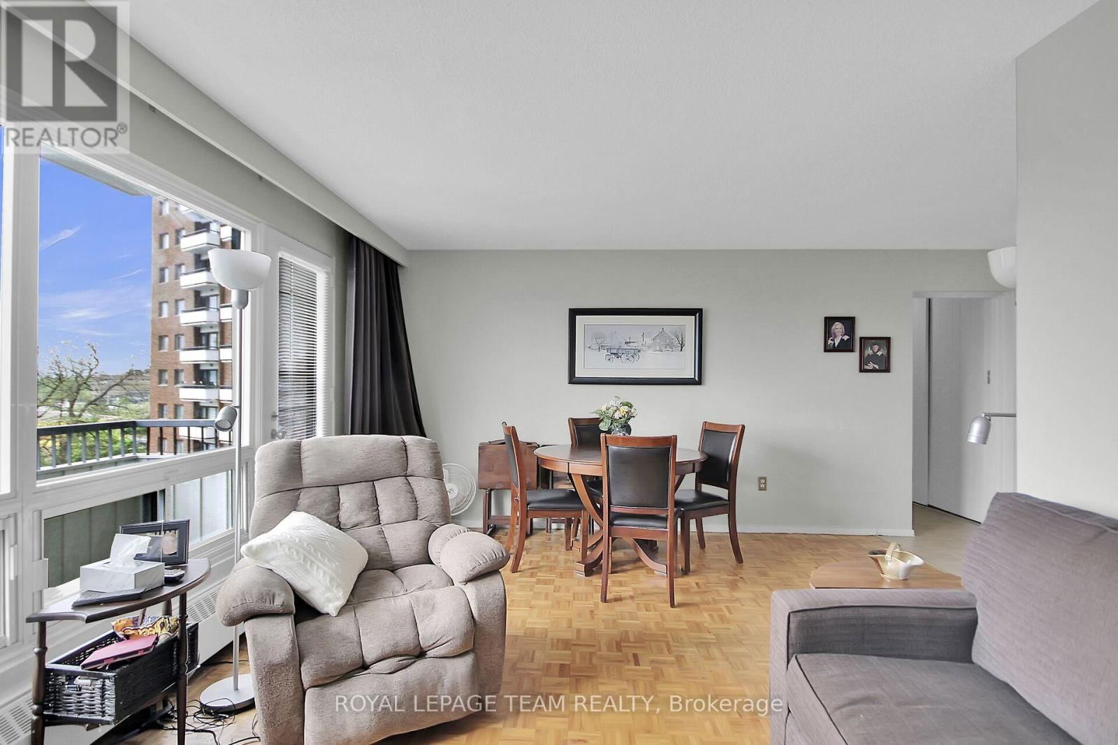 306 - 20 CHESTERTON DRIVE Image 17