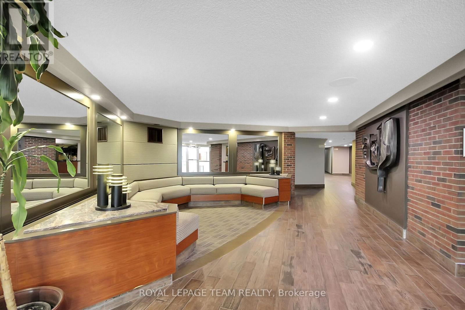 306 - 20 CHESTERTON DRIVE Image 4