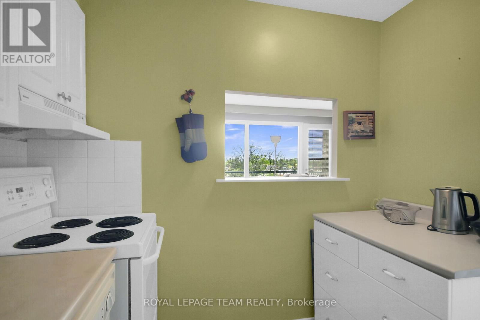 306 - 20 CHESTERTON DRIVE Image 9