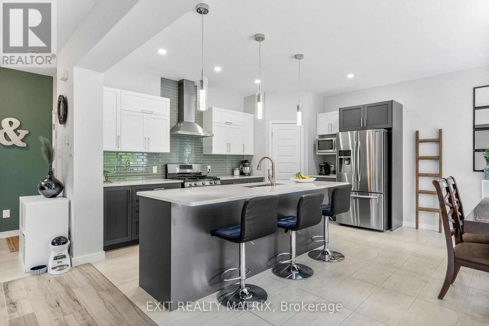 1463 VINETTE ROAD Image 13