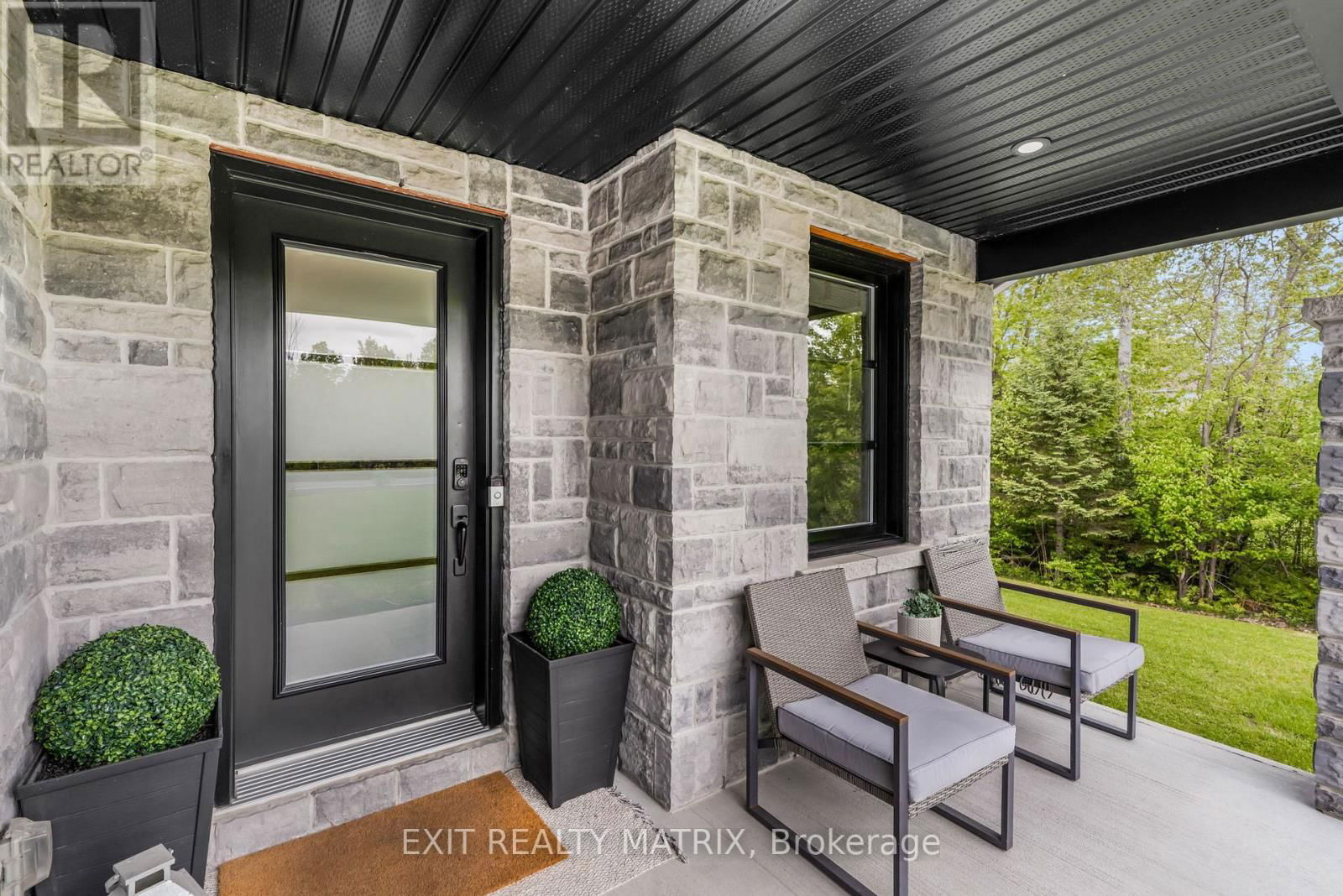 1463 VINETTE ROAD Image 3