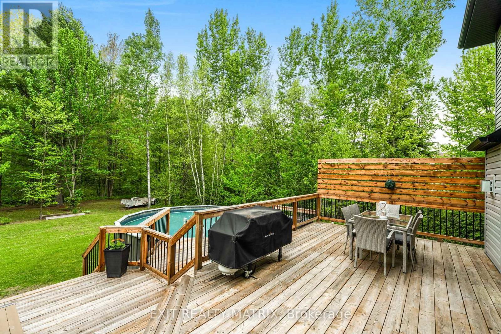 1463 VINETTE ROAD Image 32